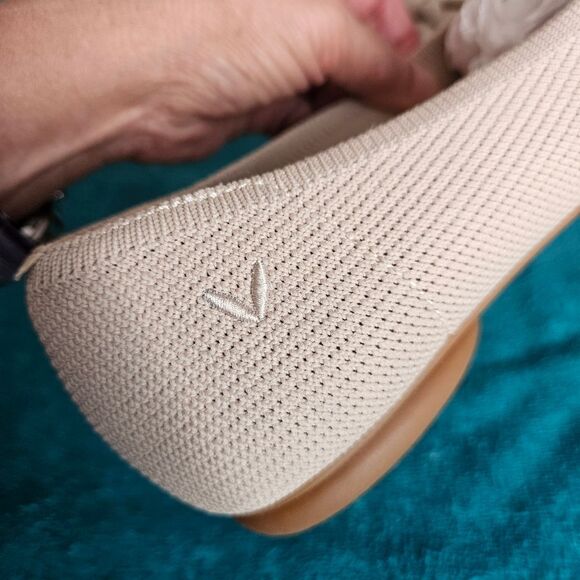 Vivaia Almond-Toe Knotted Flats (Bibi) - Picture 4 of 10